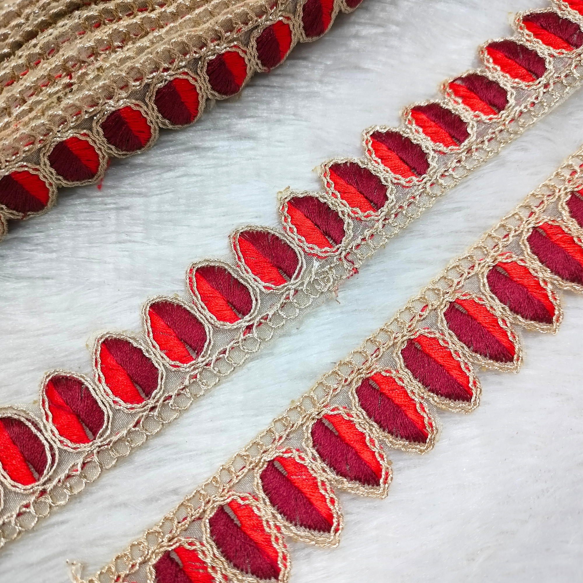 Dual-Tone Leaf Embroidered Lace