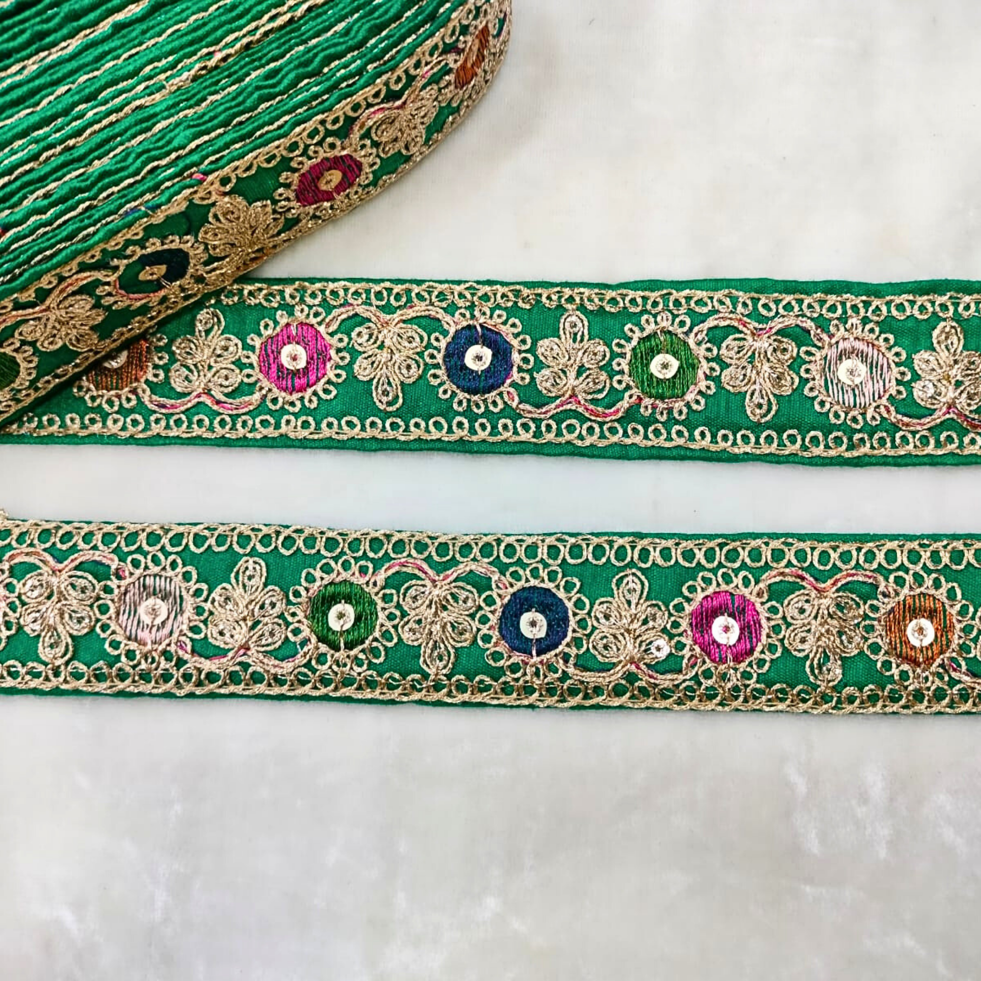 Radiant Base Multicolor Stitch Trim
