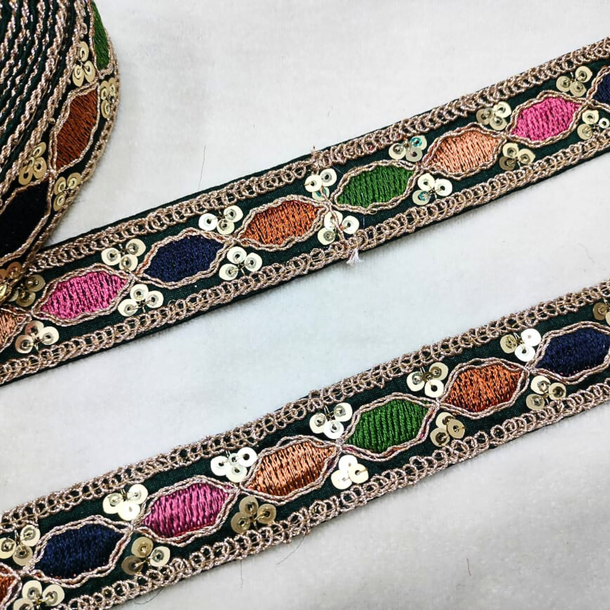 Elegant Multicolor Lace Trim