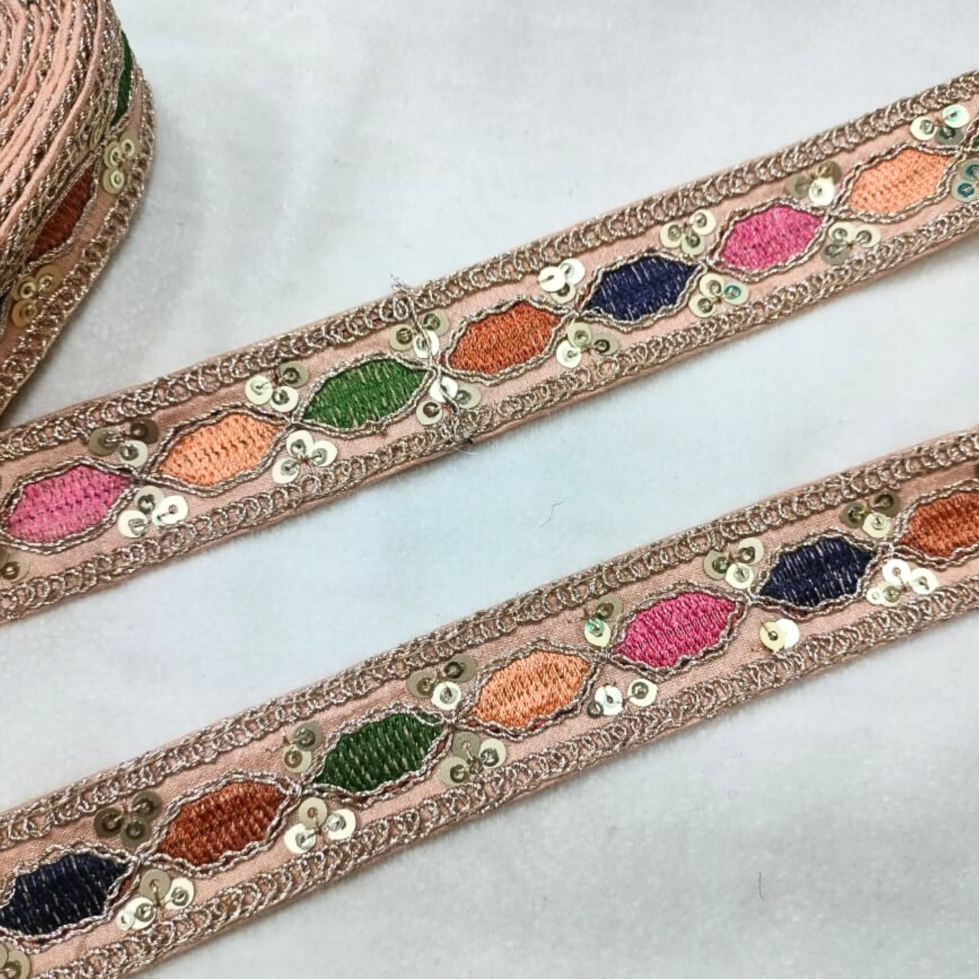 Elegant Multicolor Lace Trim