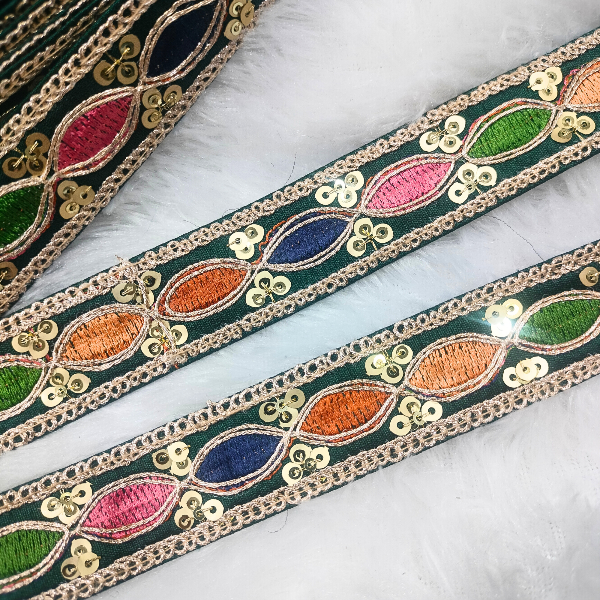 Elegant Multicolor Lace Trim