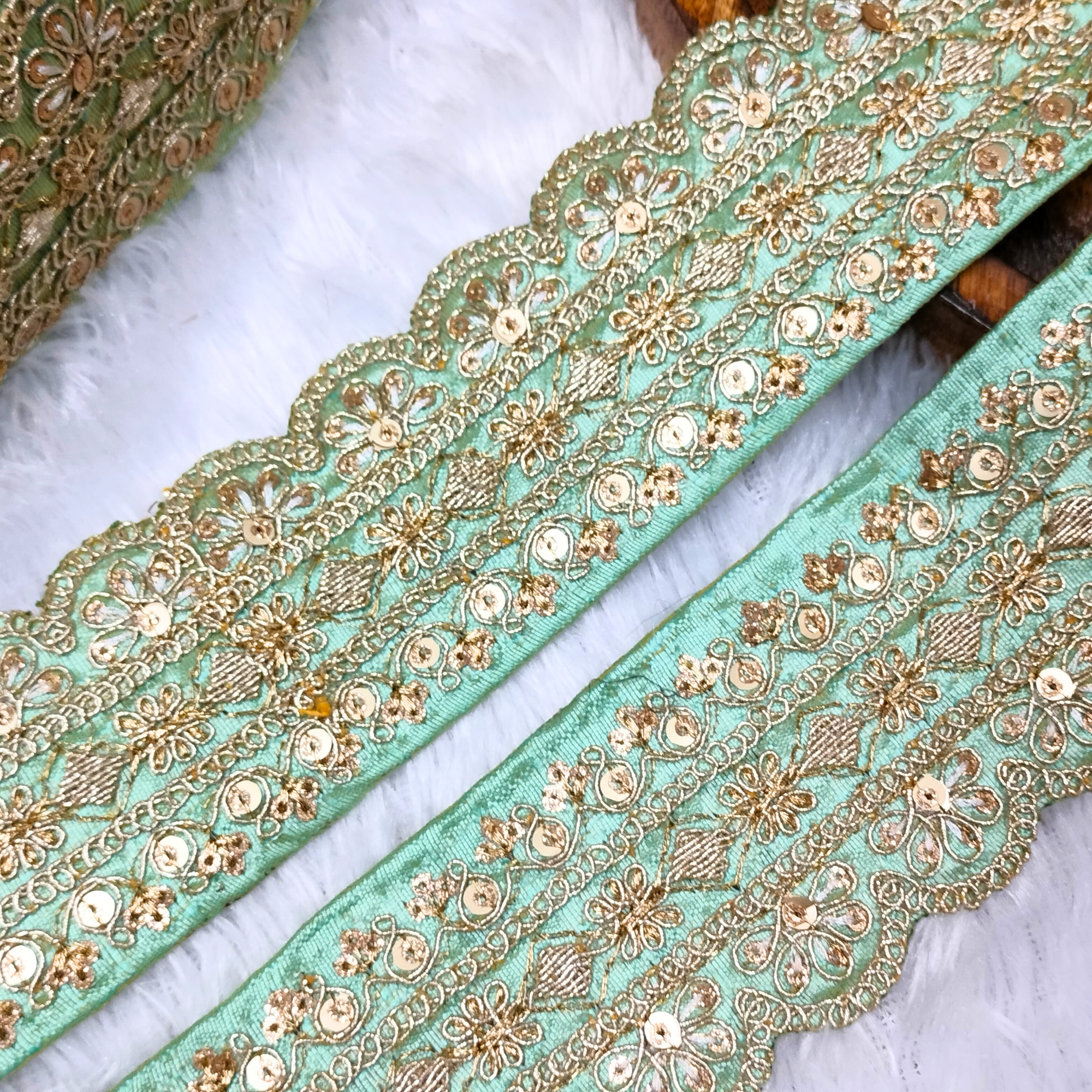 Regal Zari Bloom Trim