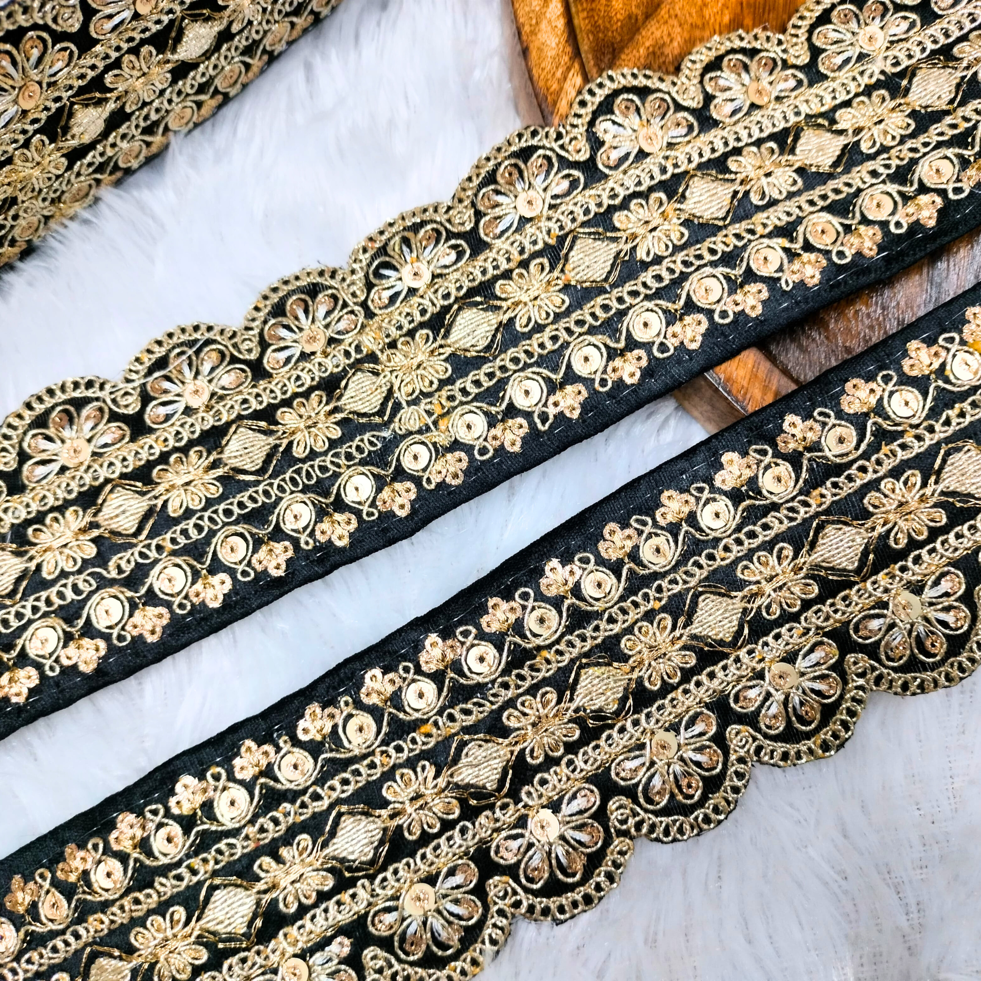 Regal Zari Bloom Trim