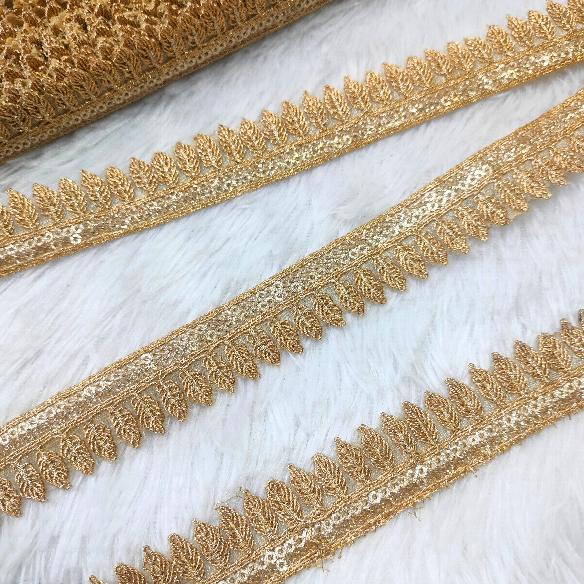 Leaf Border Sequin Trim