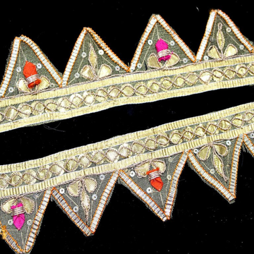 Gota Patti Triangle Cutwork Lace