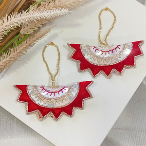 Classic Red & White Tassel (Pack of 2) hover image
