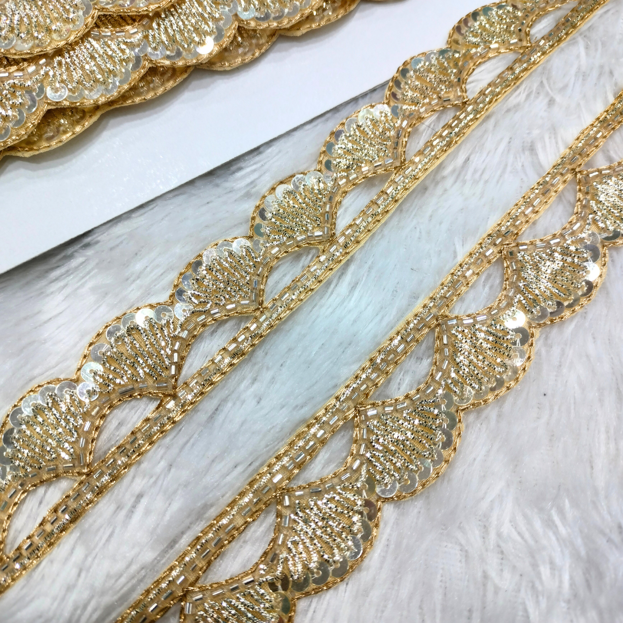 Scallop Pattern Sequin Lace