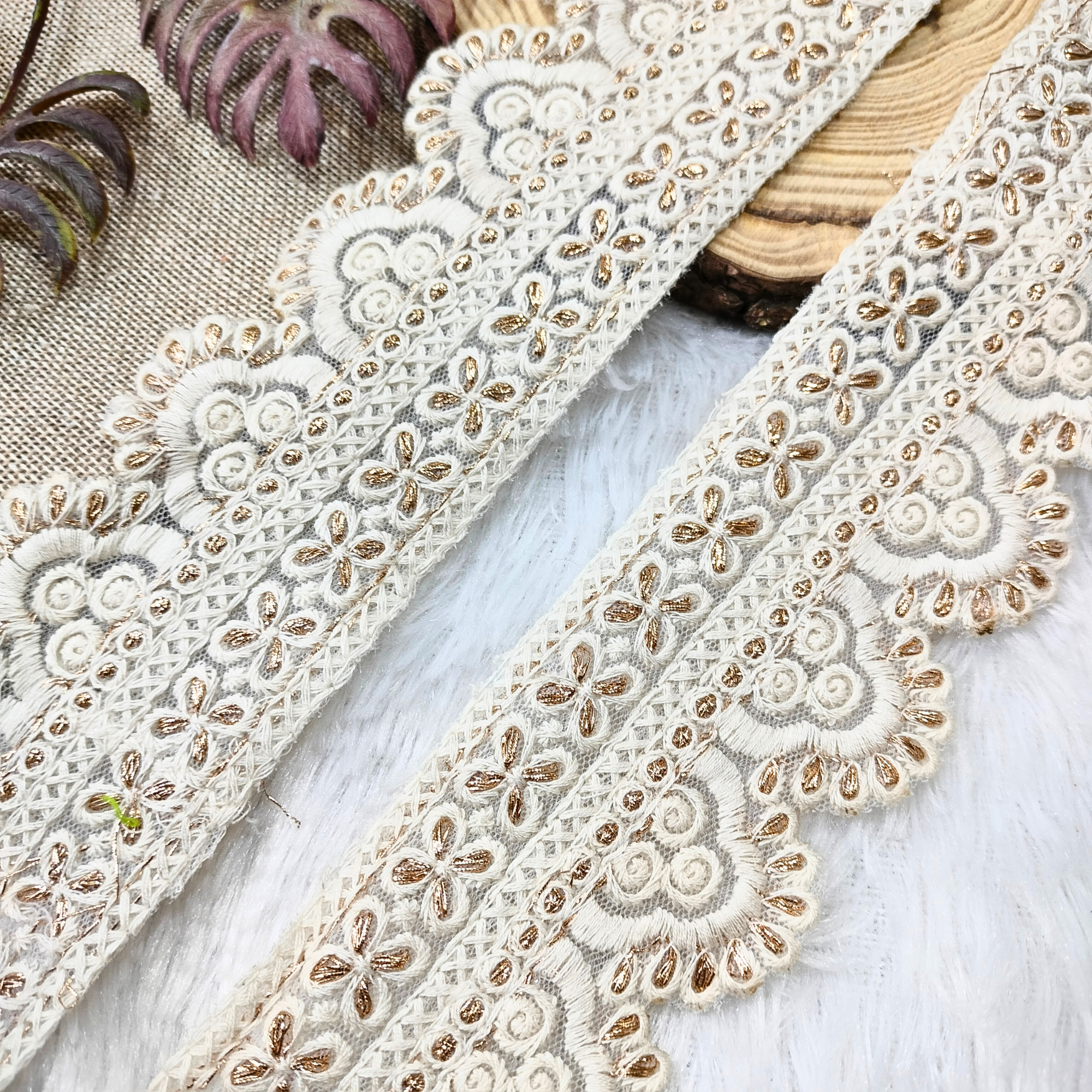 Off-White Scalloped Threadwork Lace