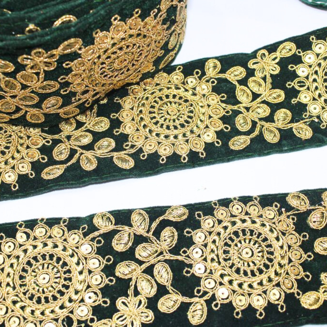 Circular Floral Embroidered Lace Trim Border
