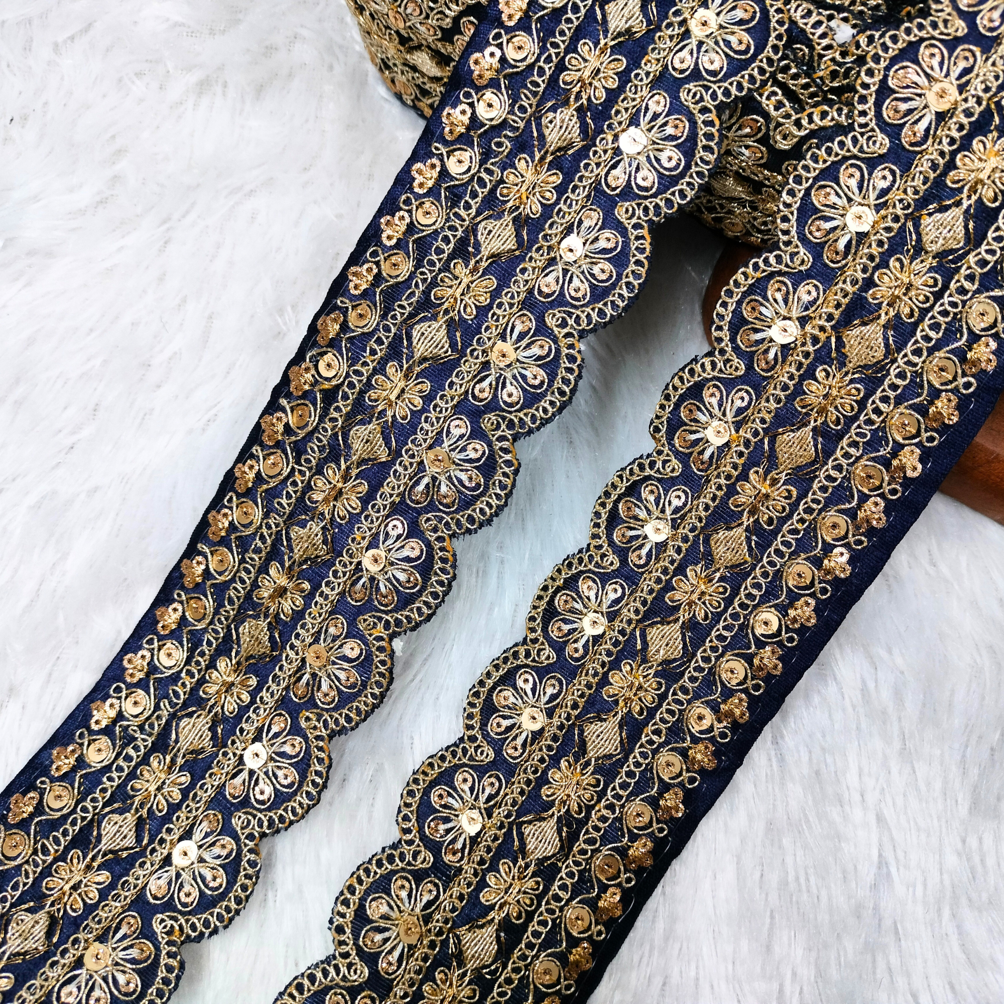 Regal Zari Bloom Trim