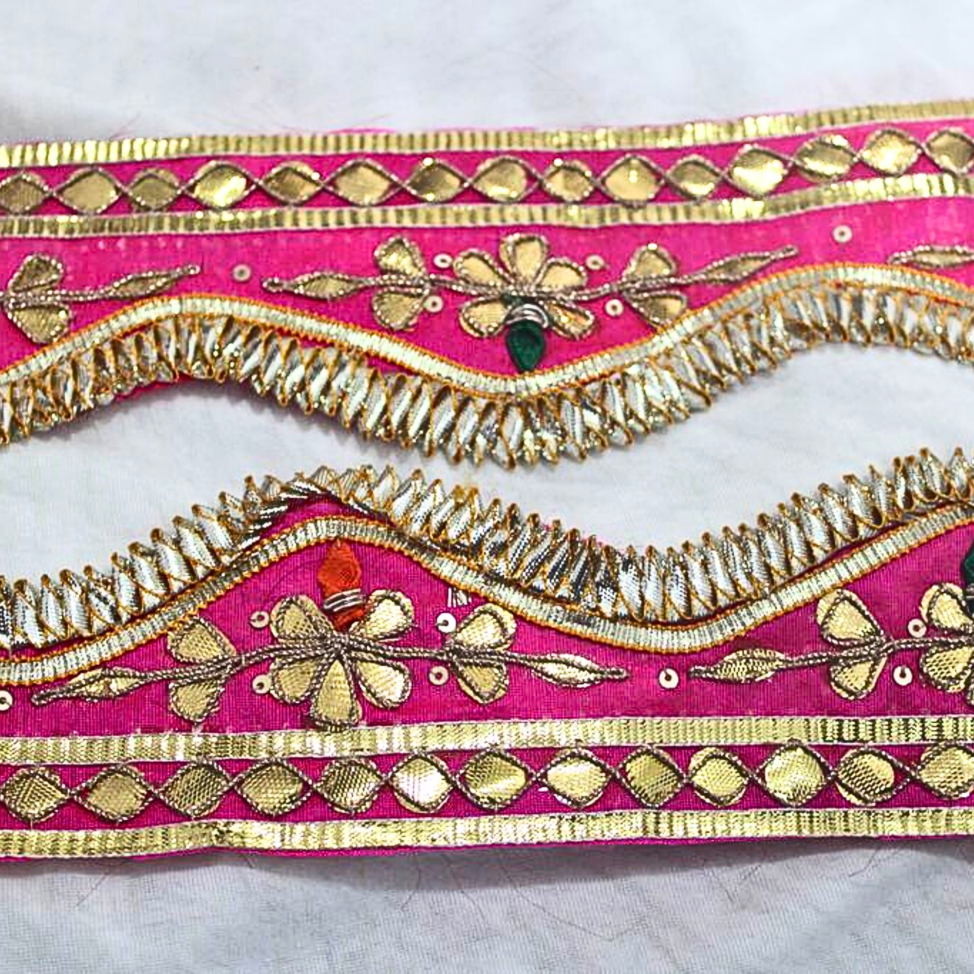 Gota Patti Wavy Border Lace