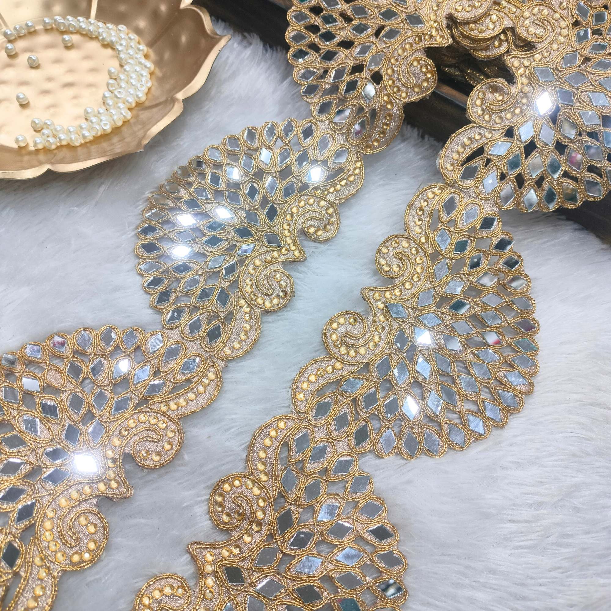 Fan-Pattern Mirror Work Lace