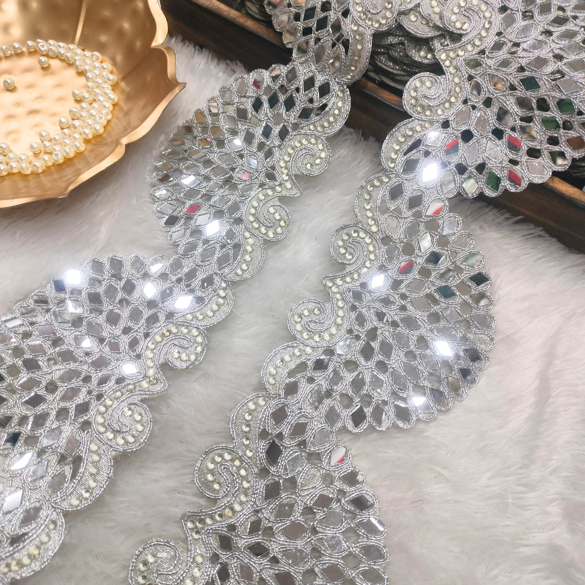 Fan-Pattern Mirror Work Lace