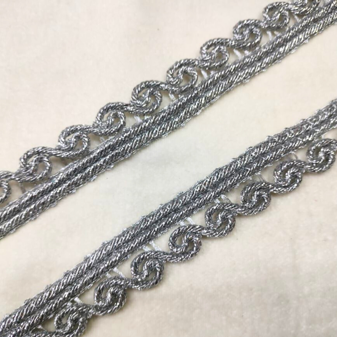 Fancy Zari Border