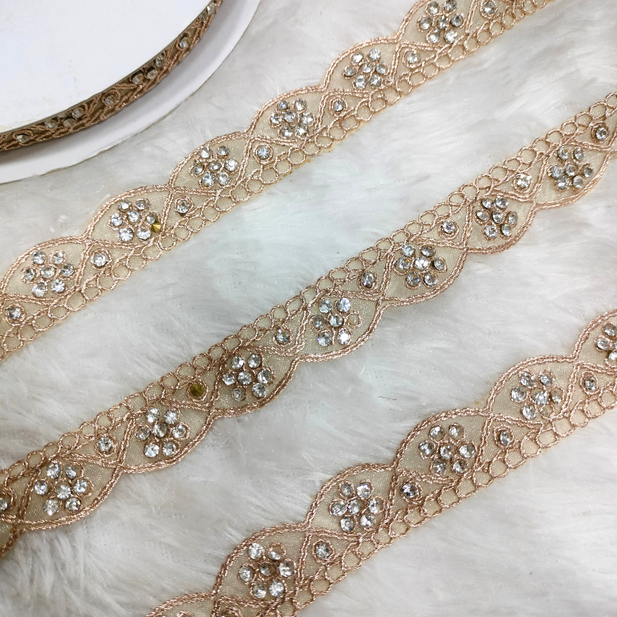 Scalloped Crystal Blossom Lace