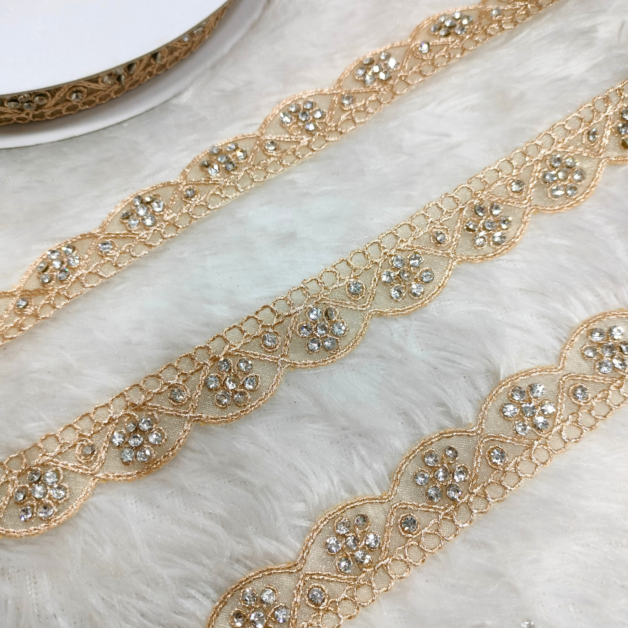 Scalloped Crystal Blossom Lace