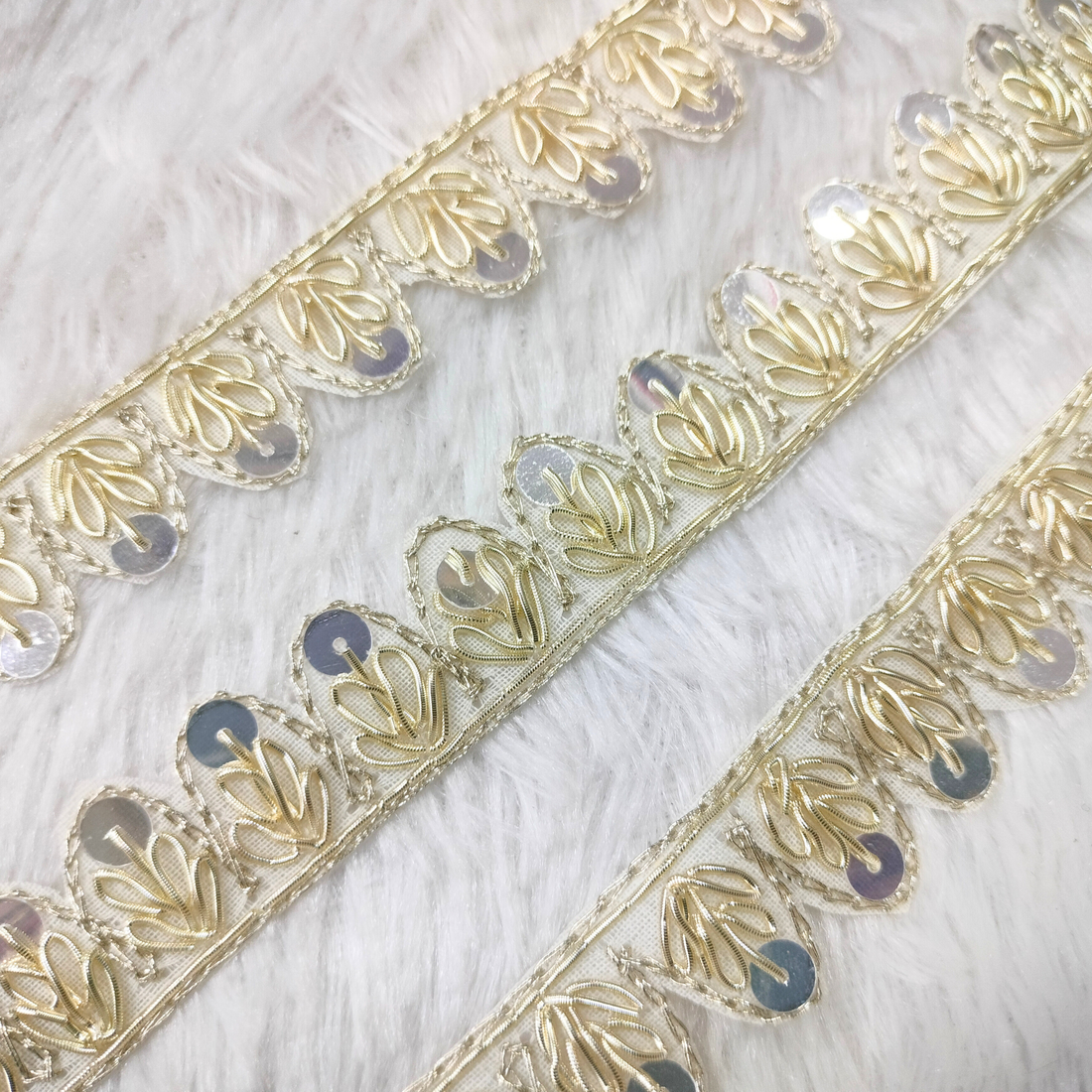 Ivory Scalloped Pearl & Sequin Border Lace