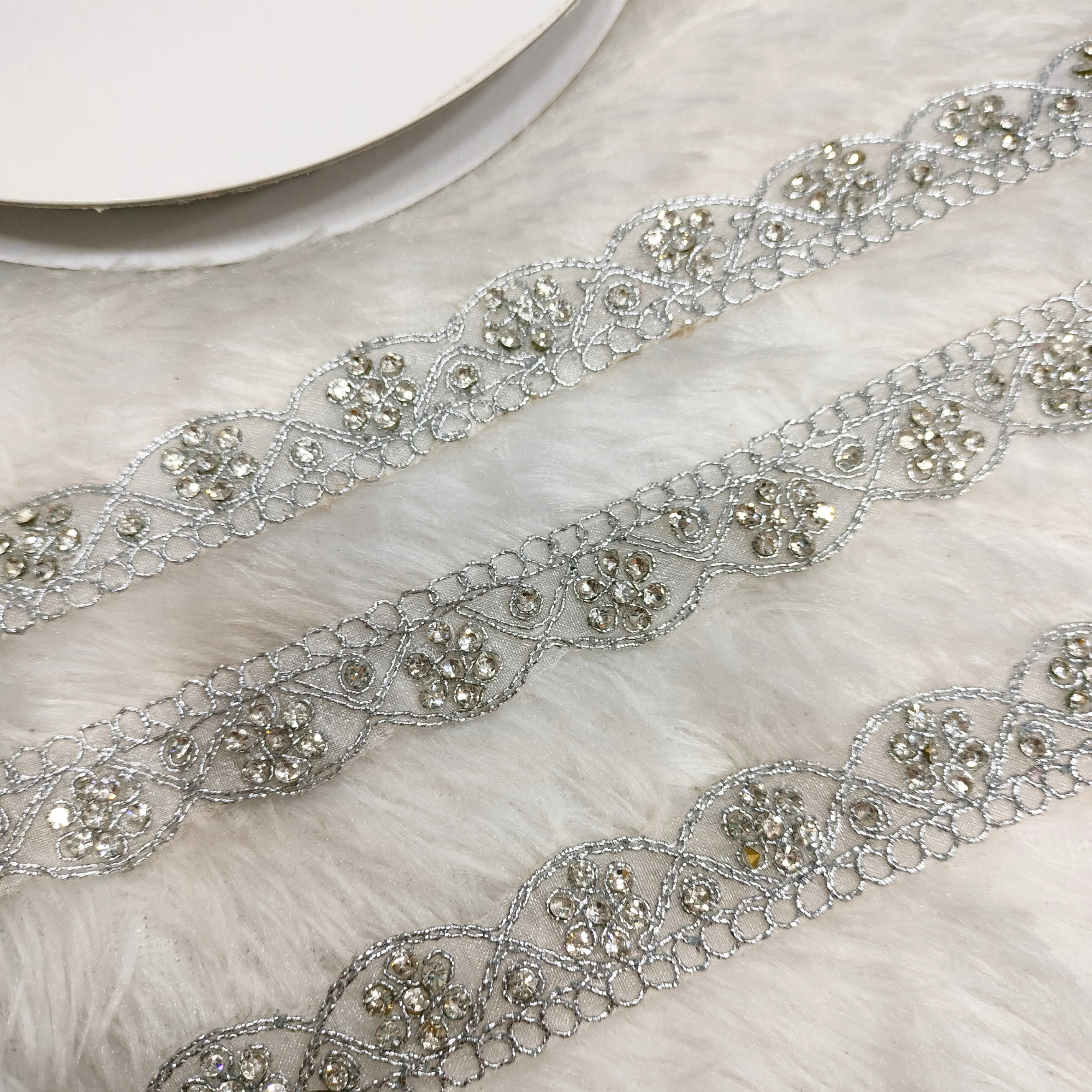 Scalloped Crystal Blossom Lace