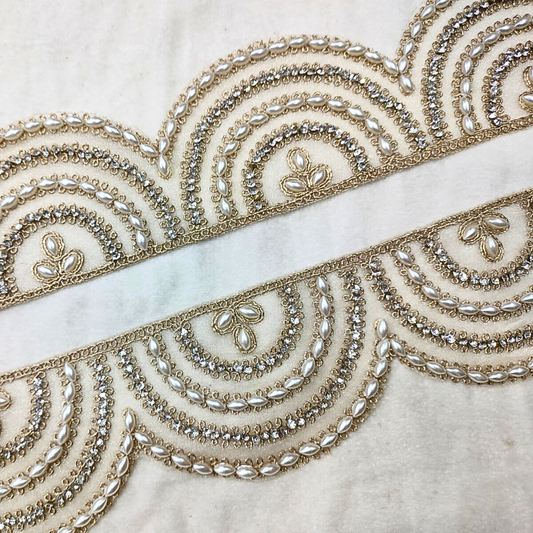 Scalloped Gold and Pearl Elegance Trim