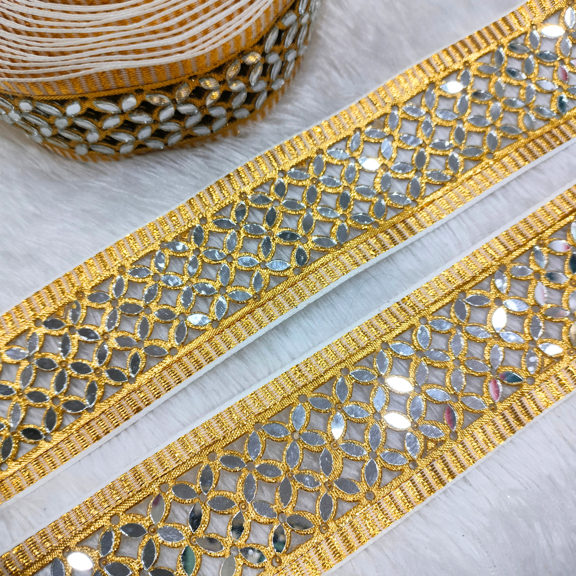 Geometric Mirror Work Trim