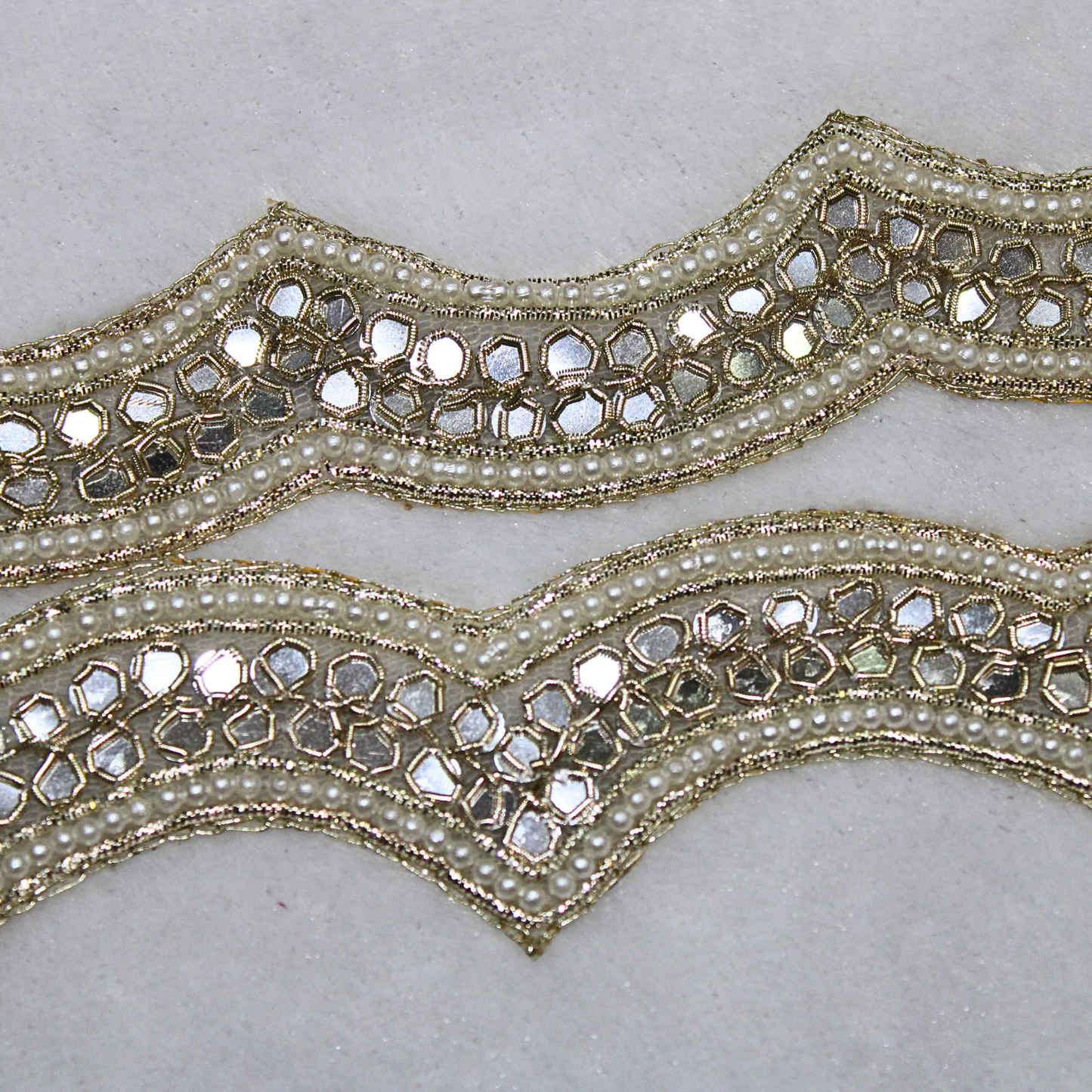 Golden Scalloped Mirror Embellished Trim