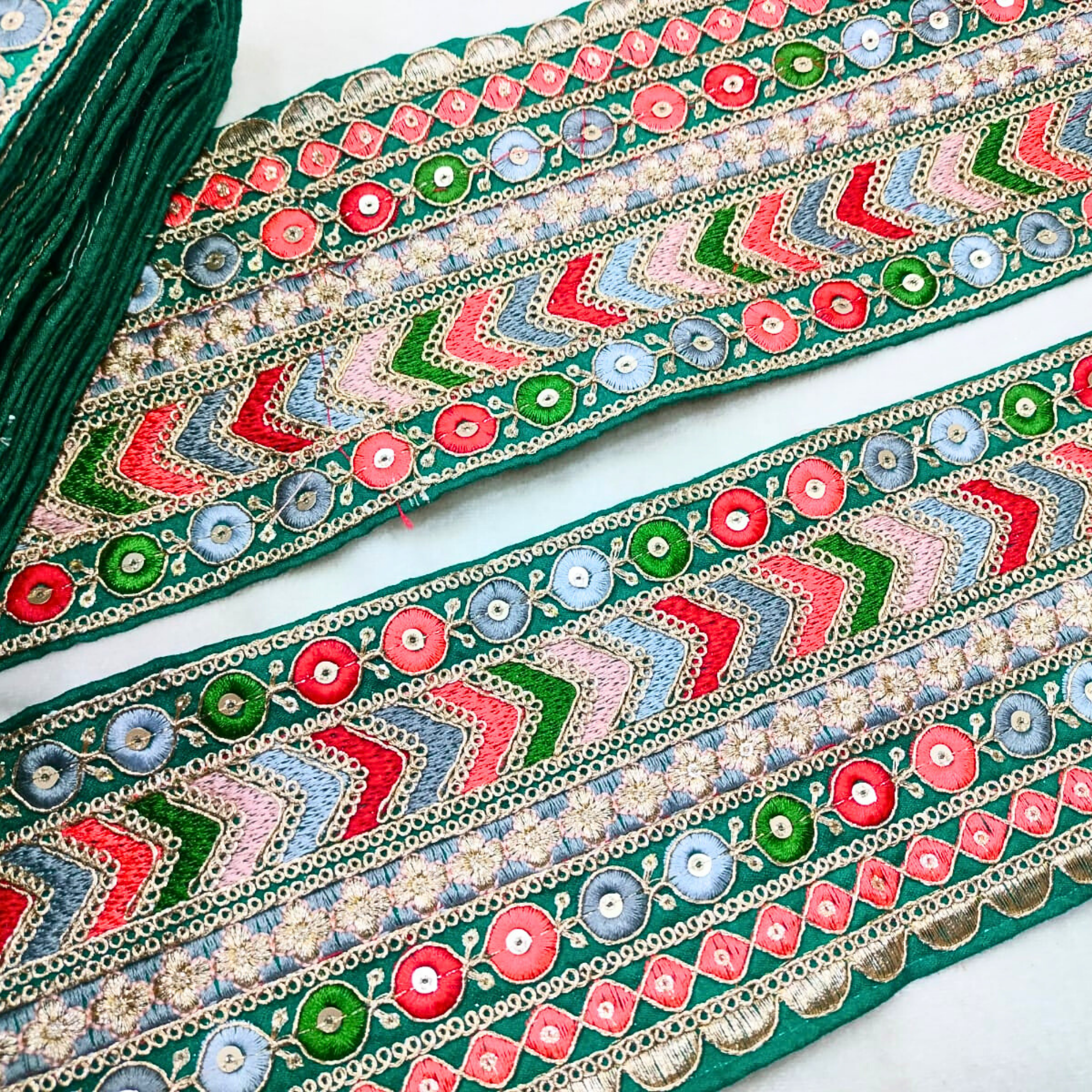 Elegant Multicolor Embroidered Lace Trim