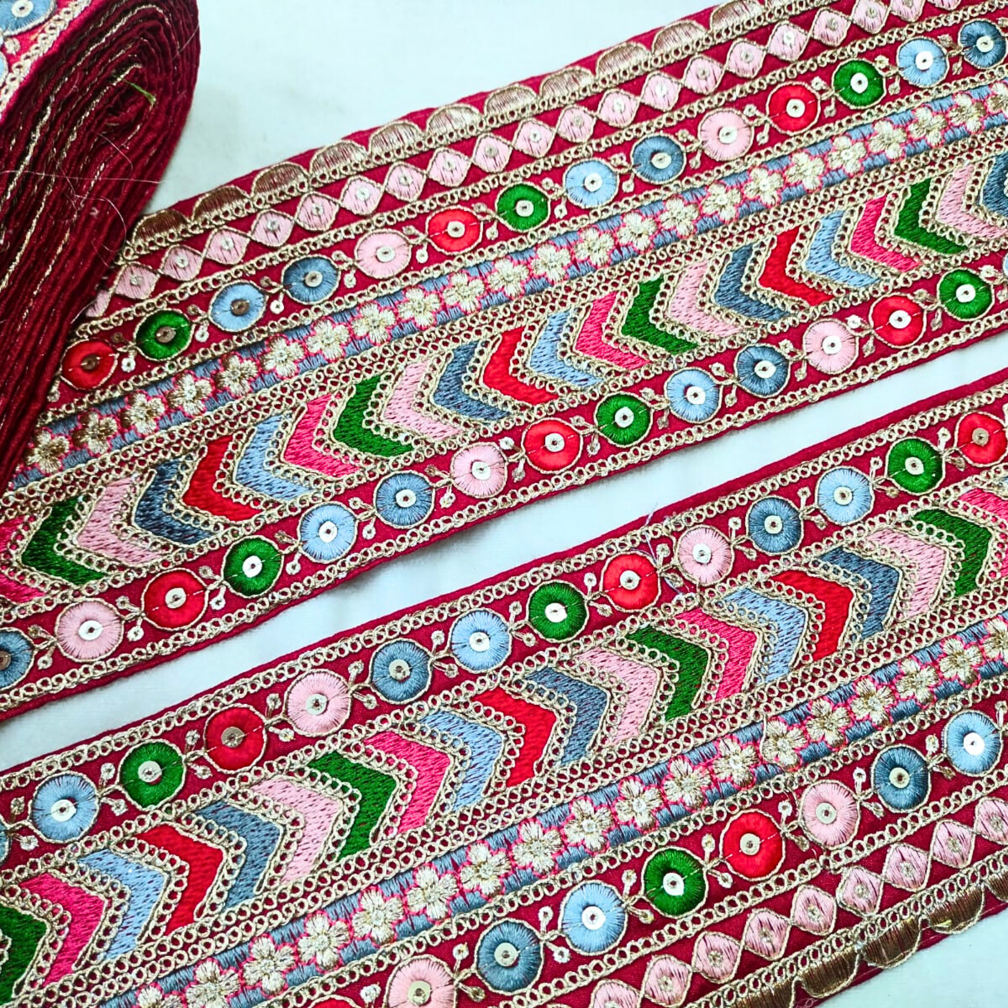Elegant Multicolor Embroidered Lace Trim