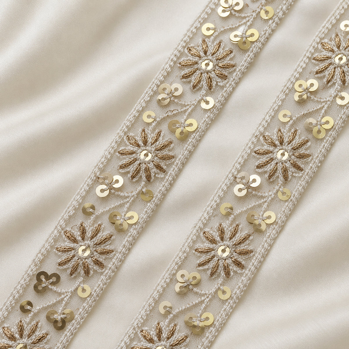 Daisy Floral Sequin Embroidered Lace Trim