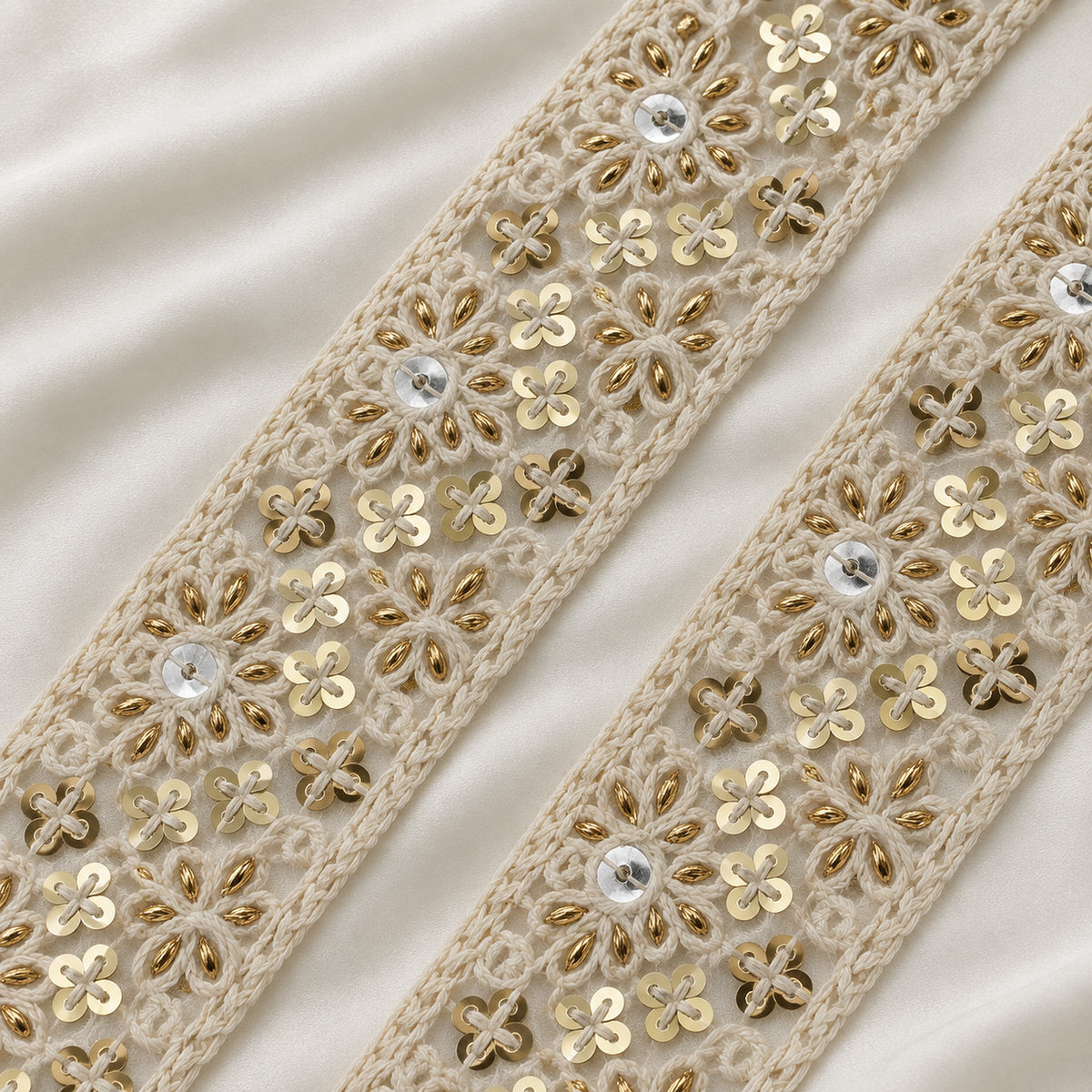 Geometric Mirror-Style Embroidered Scalloped Lace Border