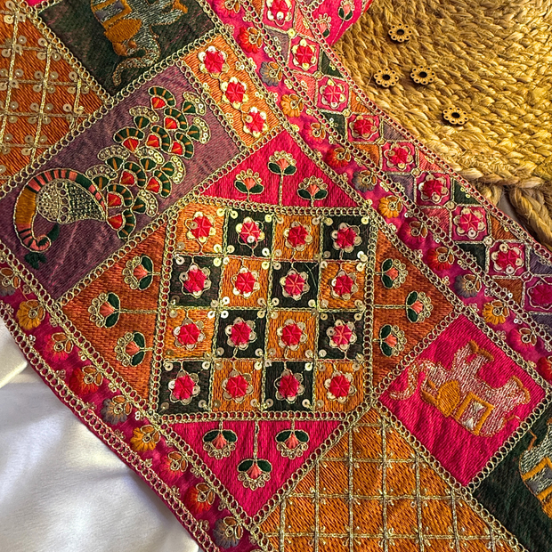 Multicolour Patchwork Style Mirror & Zari Lace Border – Our Knots