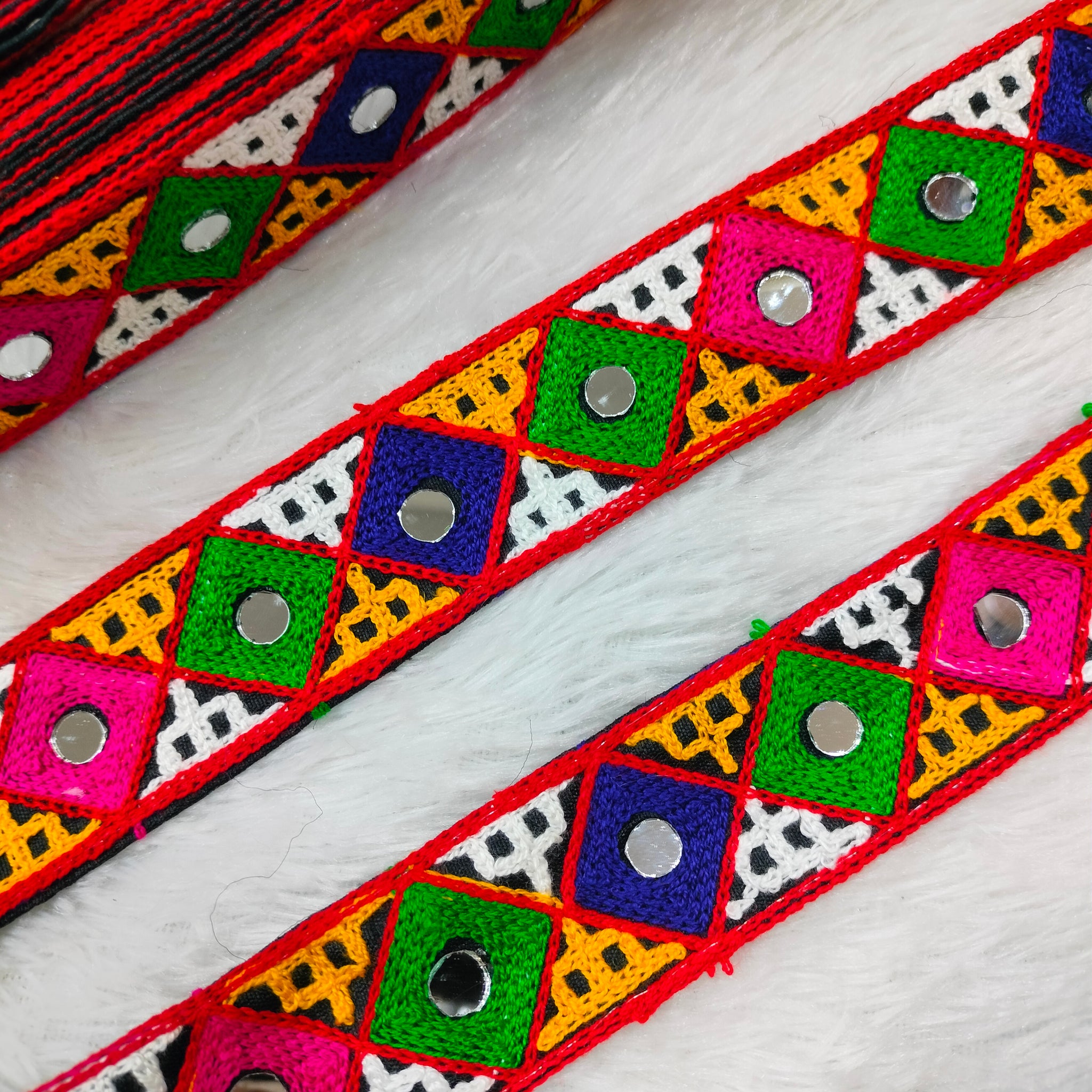 Multicolor Geometric Embroidered Traditional Lace Trim