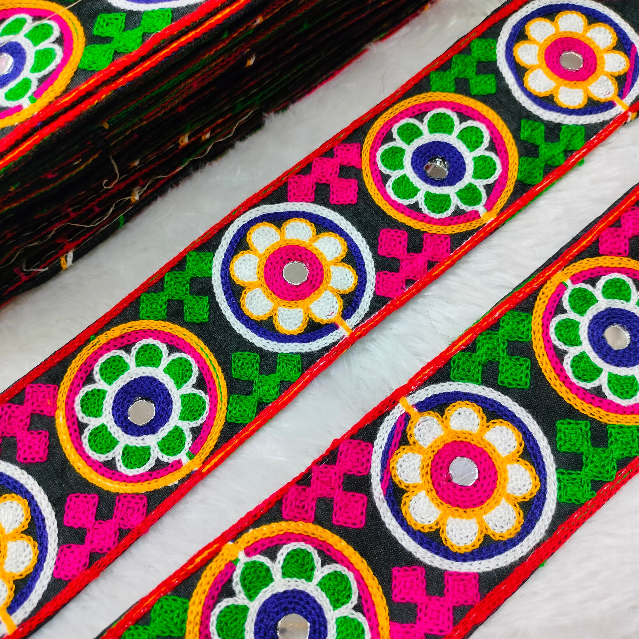 Multicolor Geometric Embroidered Traditional Lace Trim