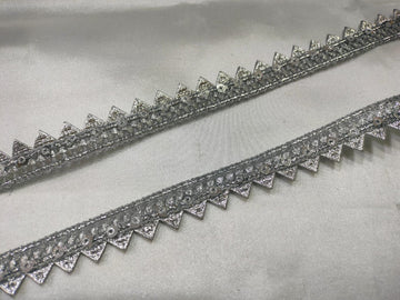 Silver Zari Triangle Lampi Trim