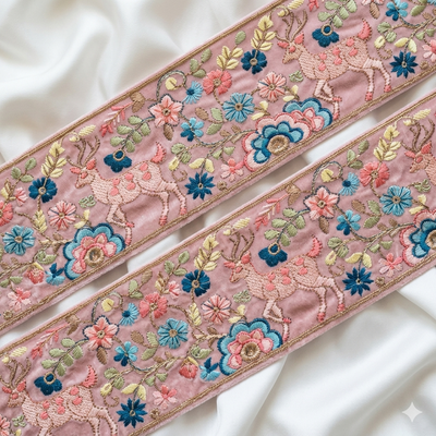 Embroidered Animal Motif Lace Trim Border