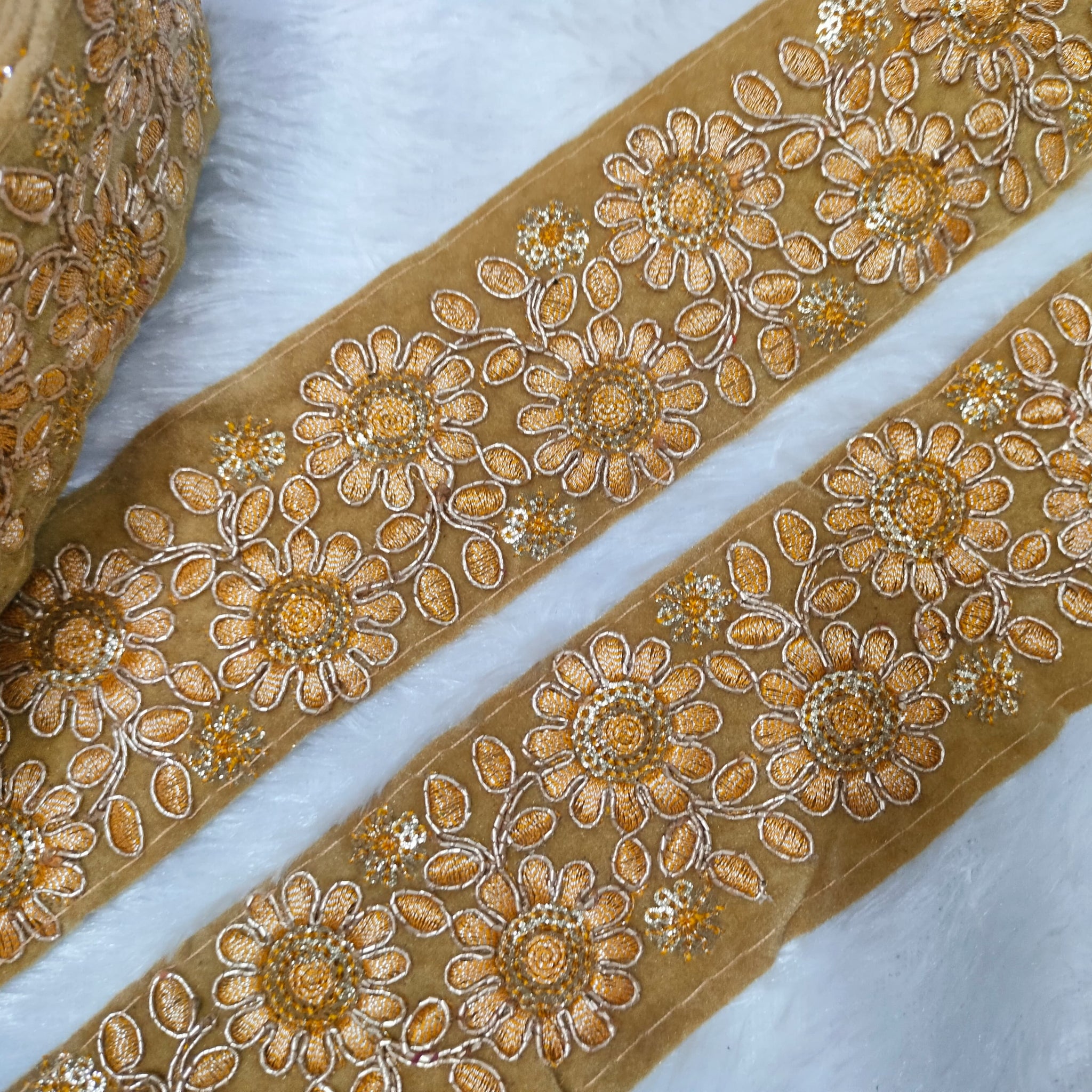 Beige Floral Zari Trim for Elegant Embellishments