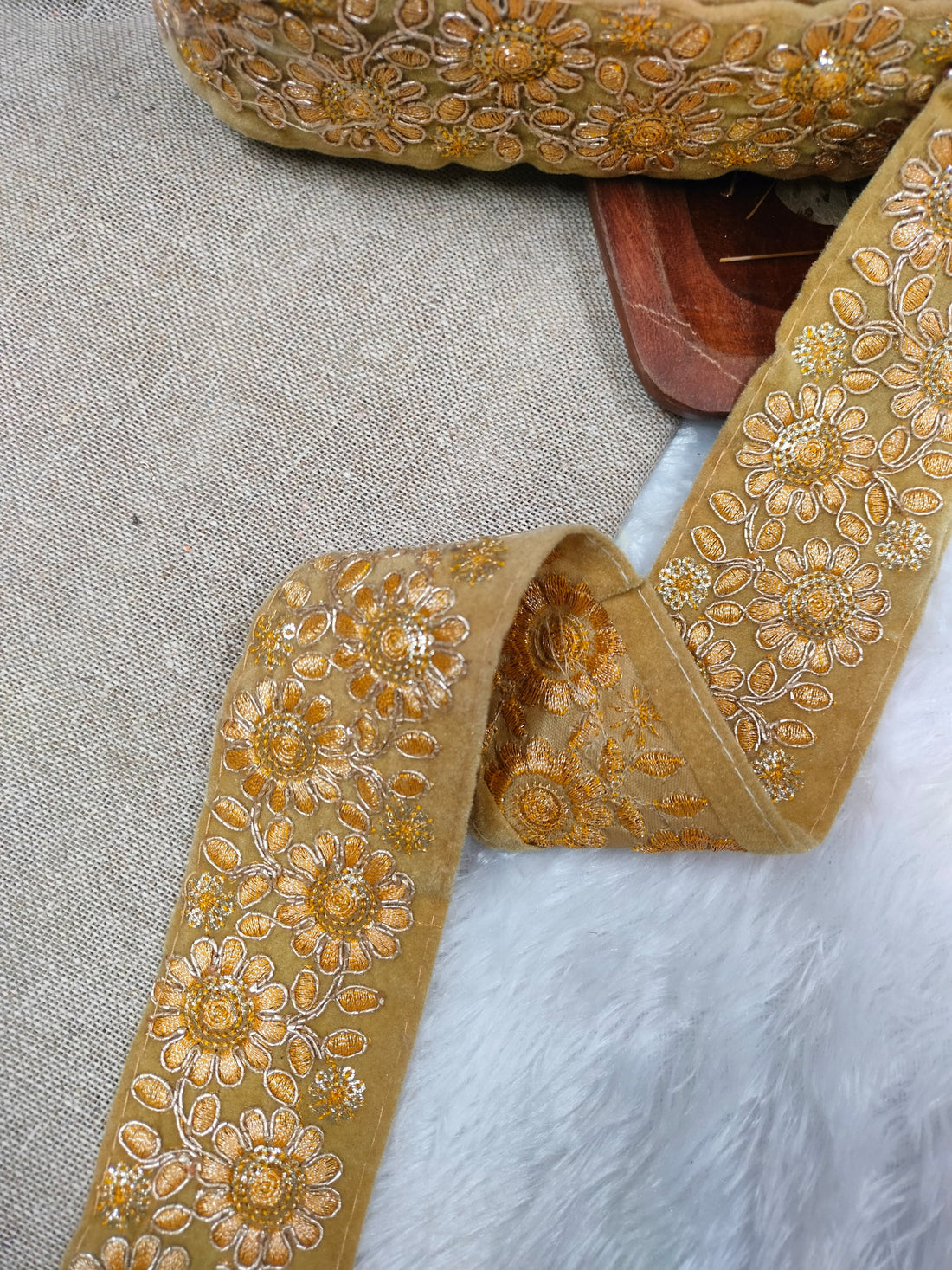 Beige Floral Zari Trim for Elegant Embellishments