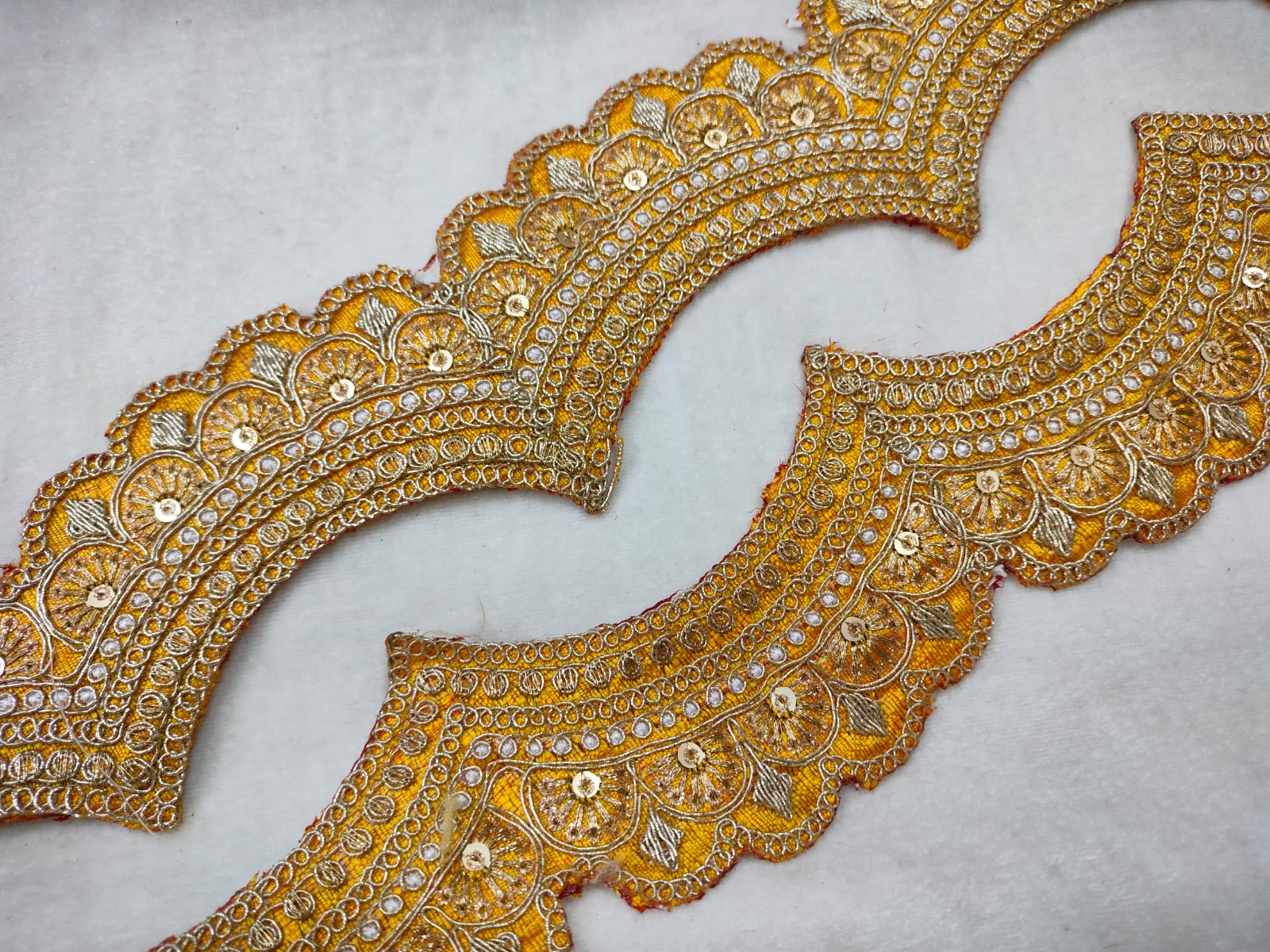 Yellow Scalloped Embroidery Lace