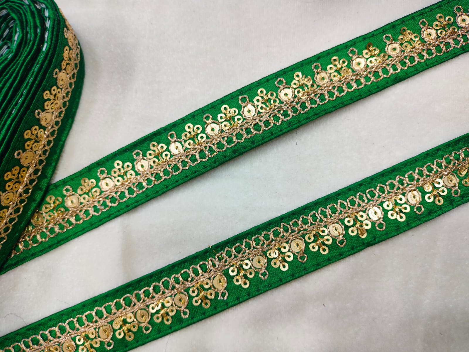 Green Fancy Sequence Trim