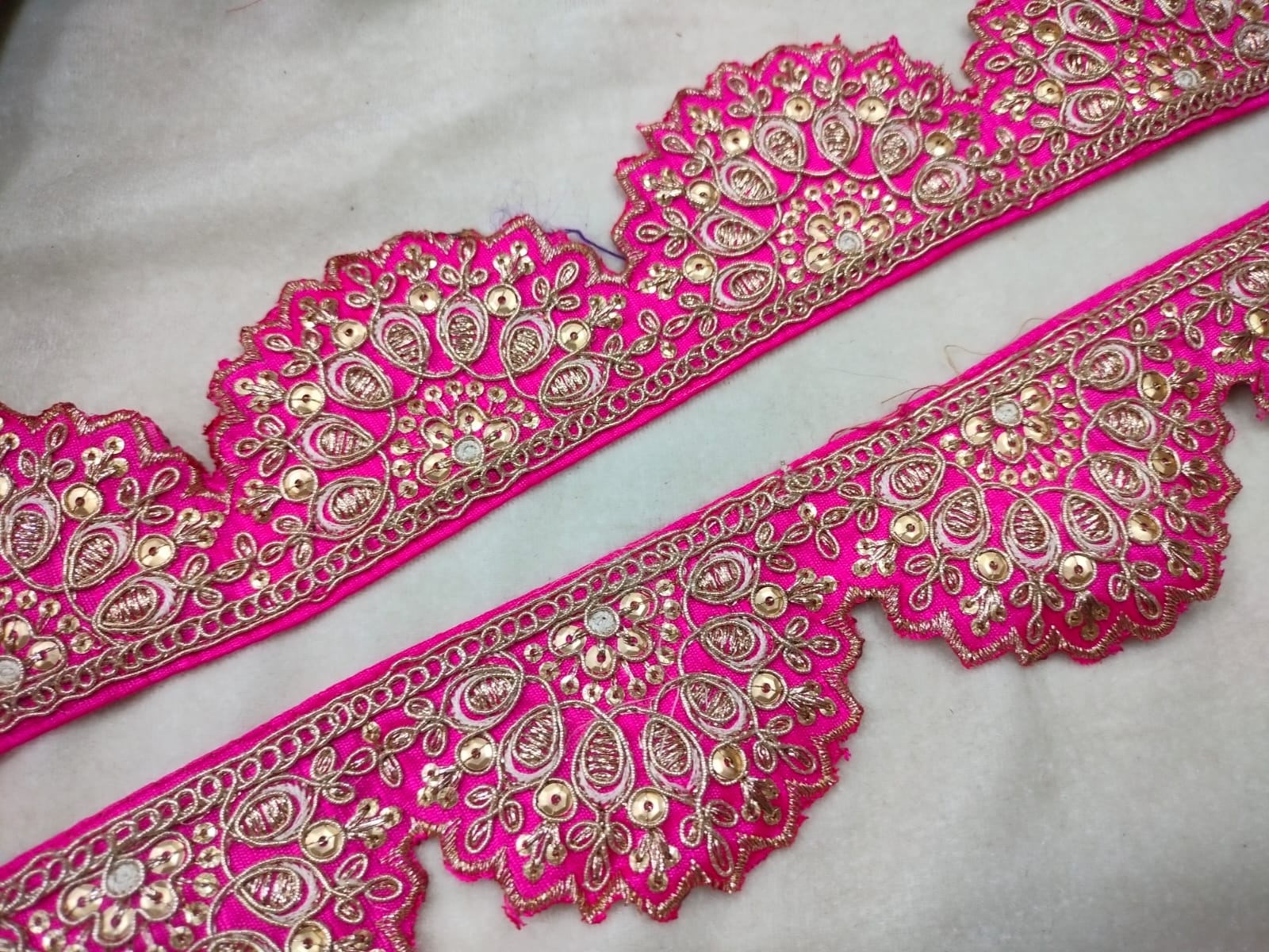 Pink Scalloped Fancy Zari Trim