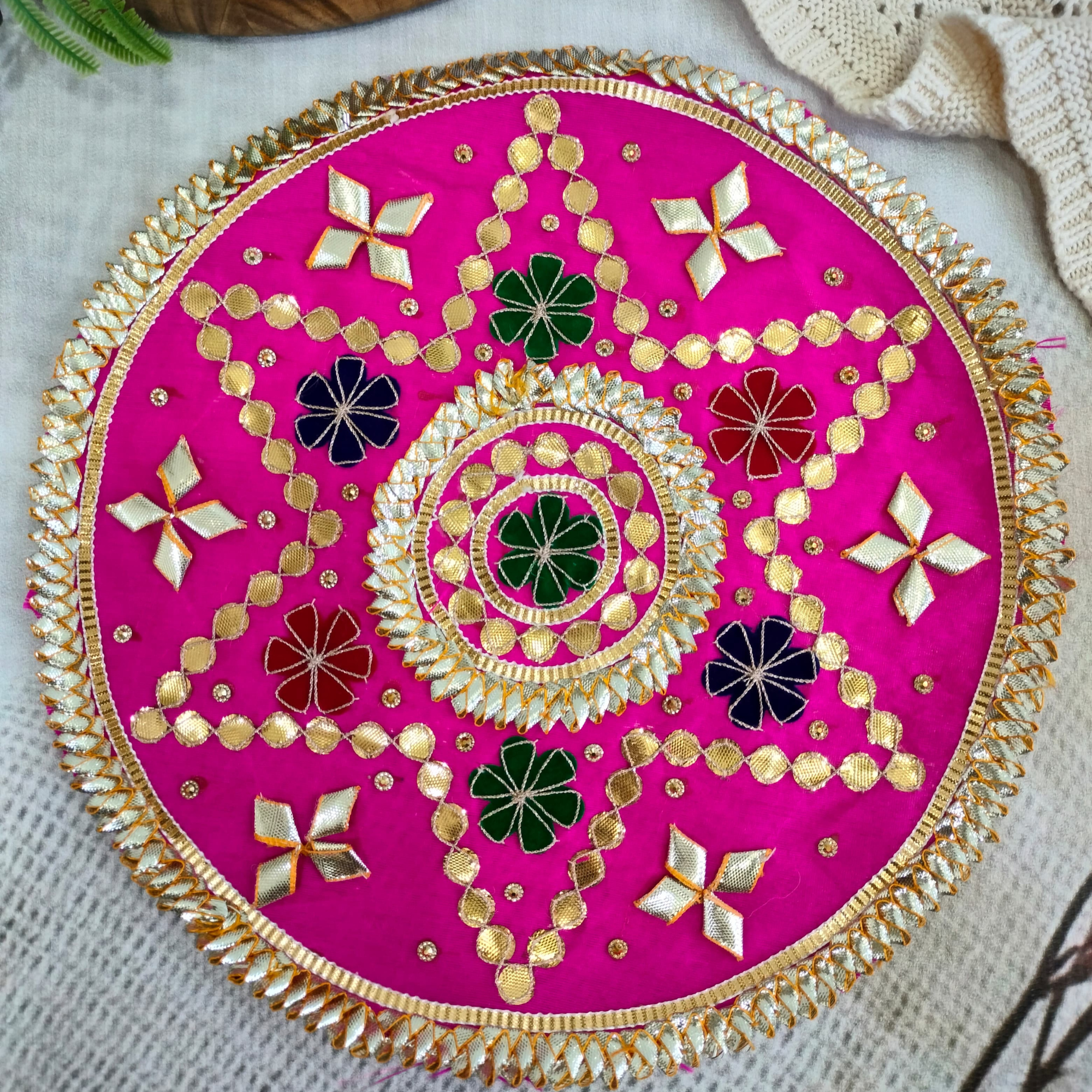 Delicate Embellished Gota Patti Patch (6 Pieces)