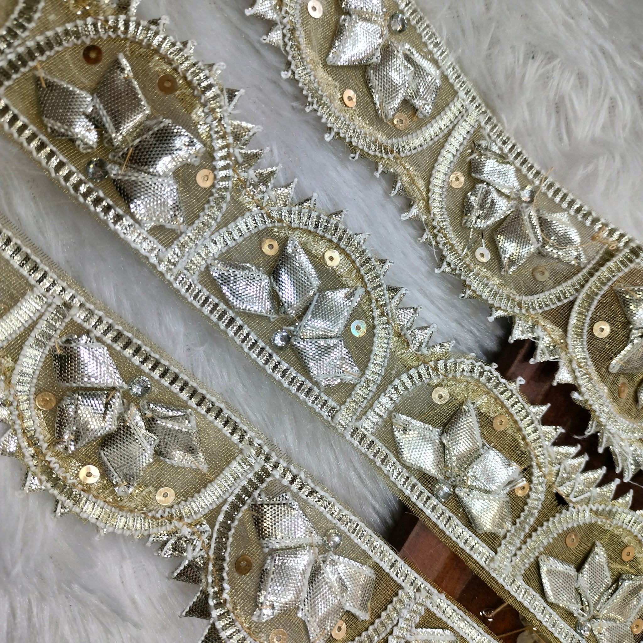 Traditional Gota Patti Border
