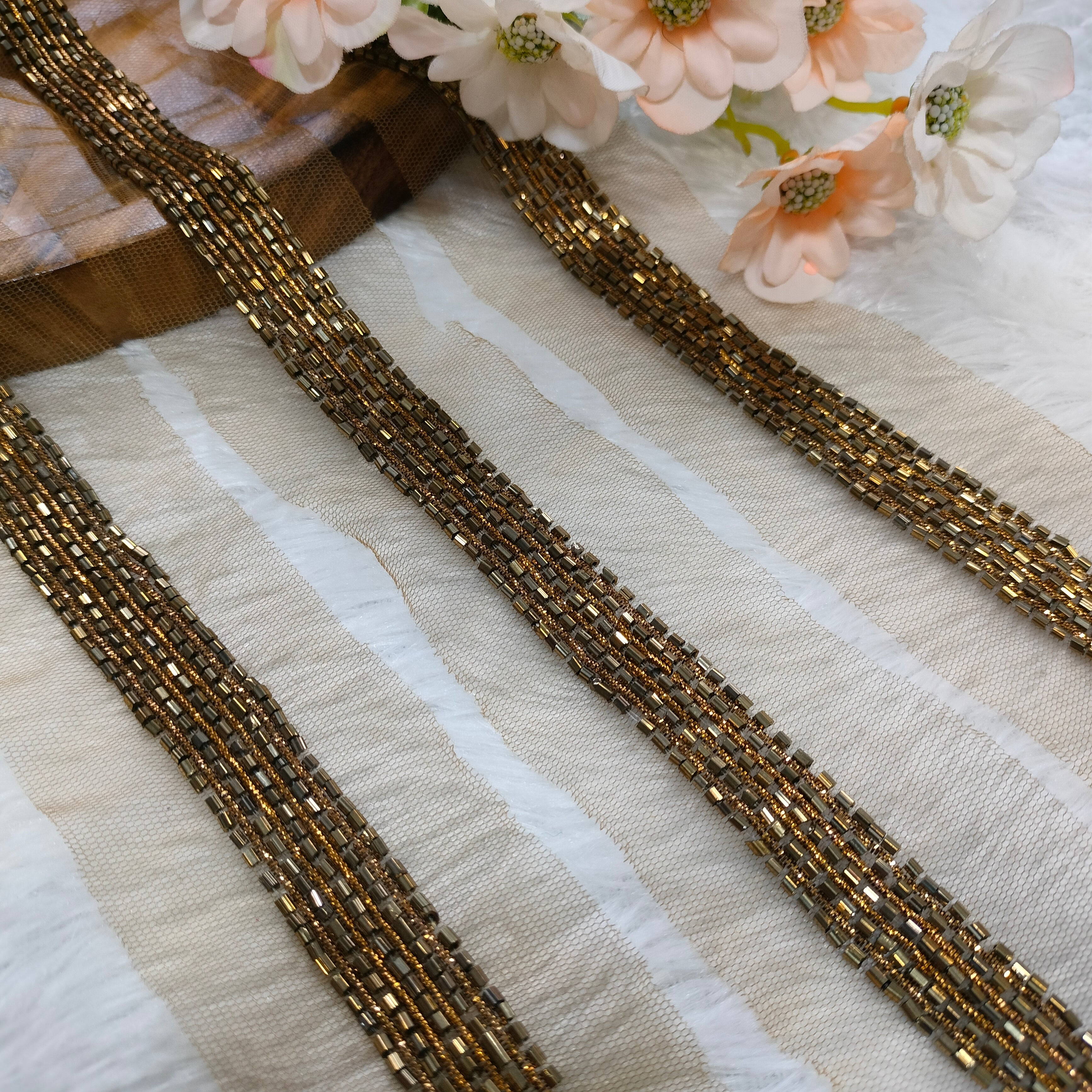 Antique Gold Twinkling Beads Border