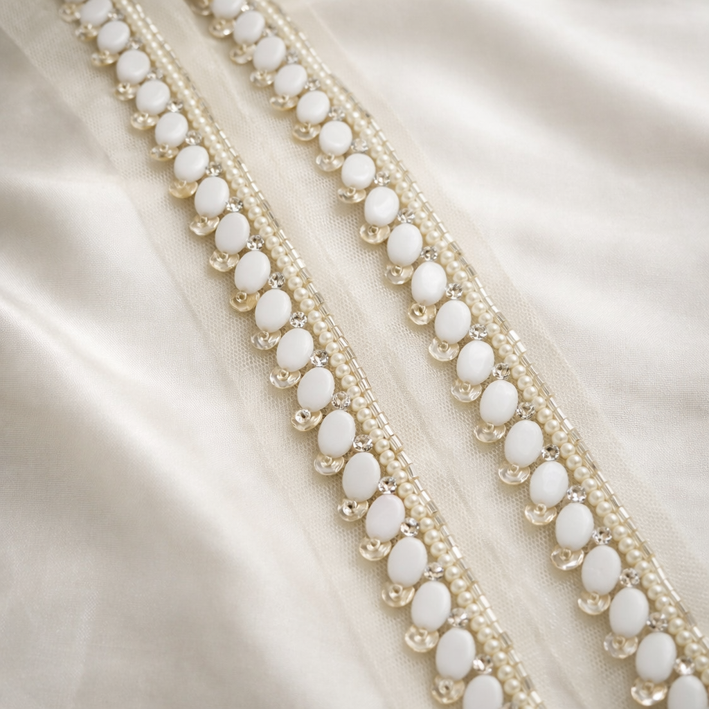 Oval Stone and Pearl Handcrafted Lace Trim Border