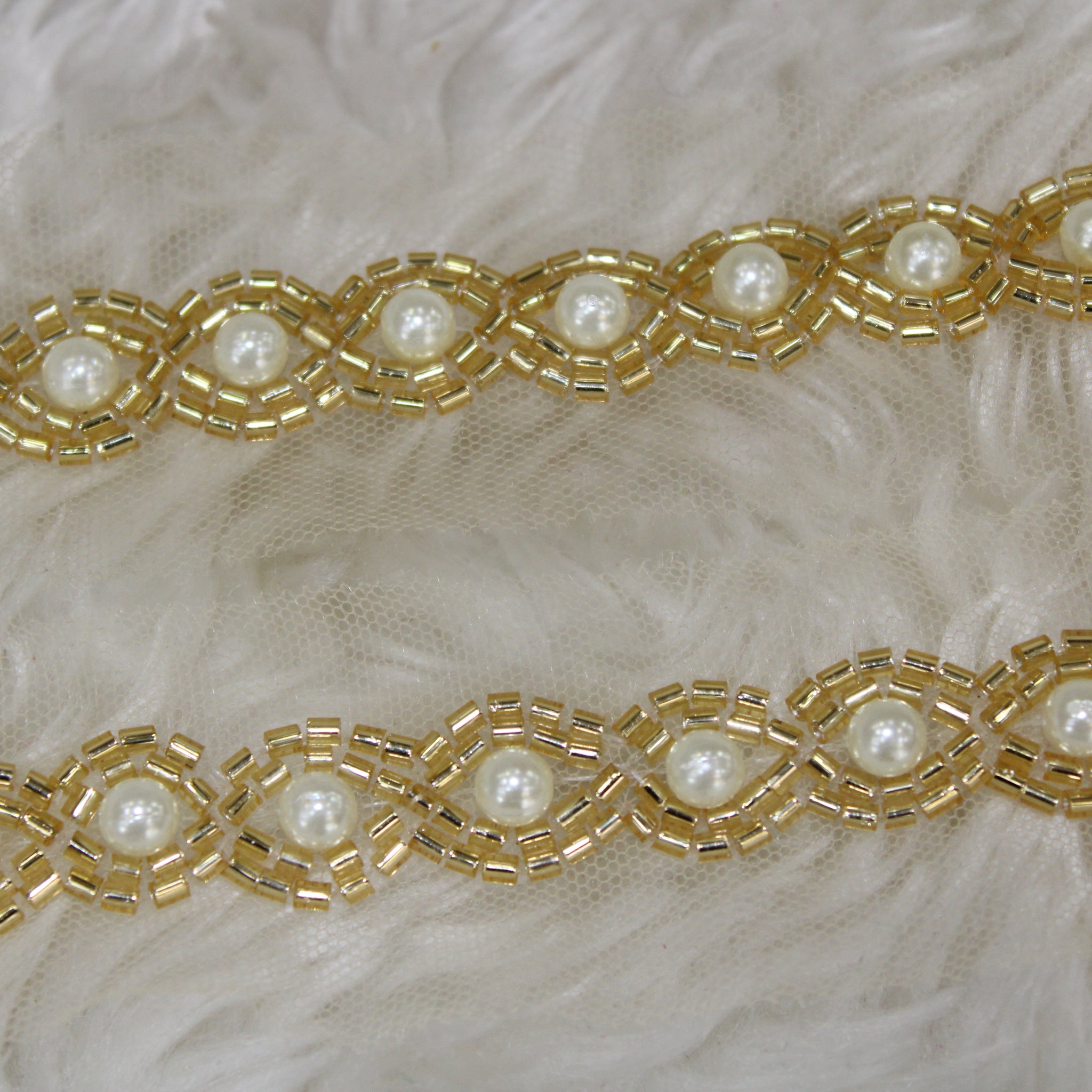 Golden Twinkling Beads Border