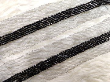 Black Twinkling Beads Border