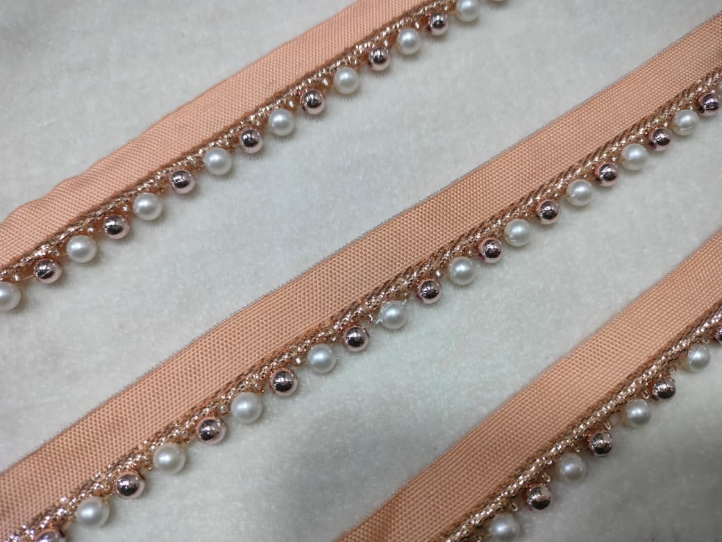 Elegant Gold and White Pearl Lampi Trim