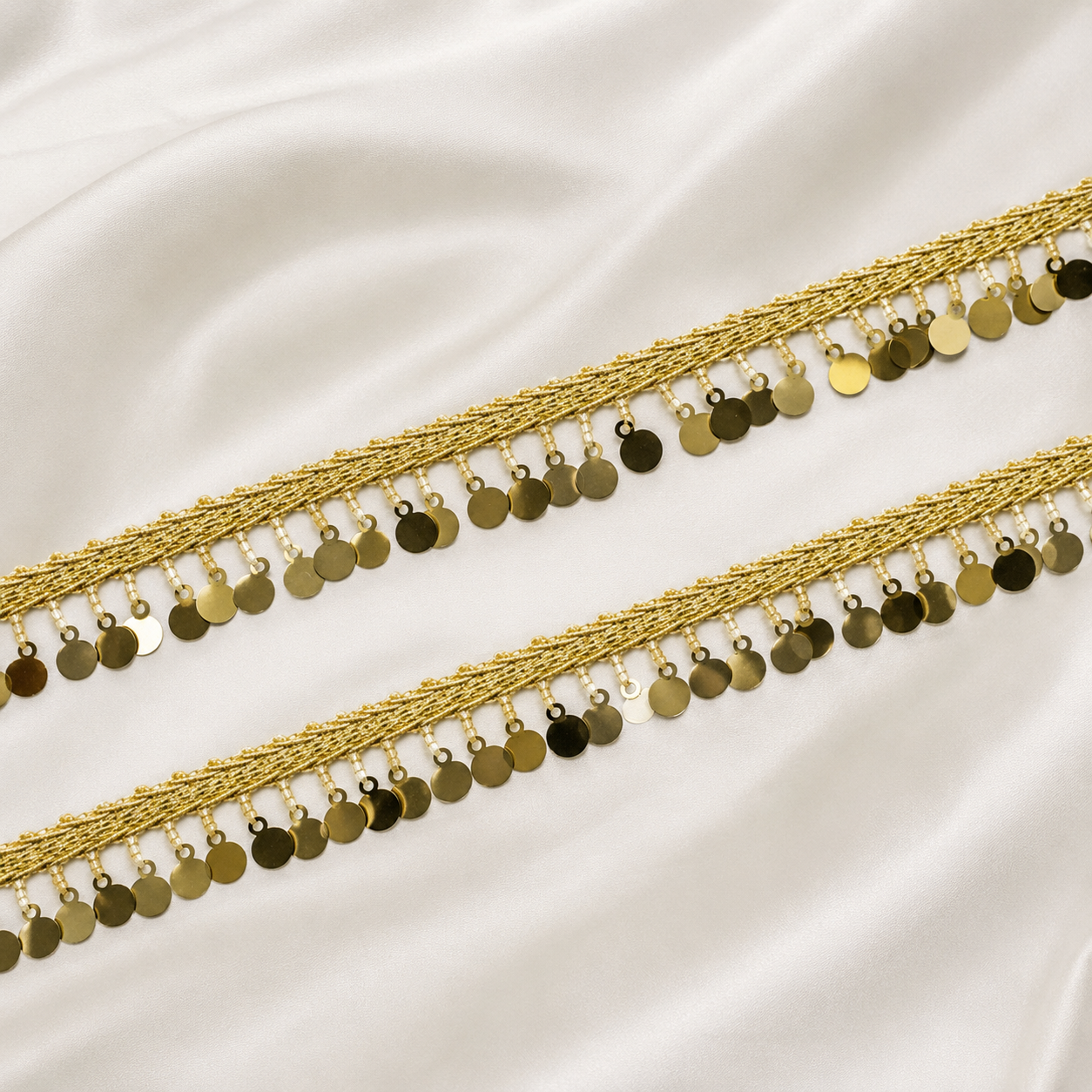 Coin-Drop Metallic Woven Lace Border