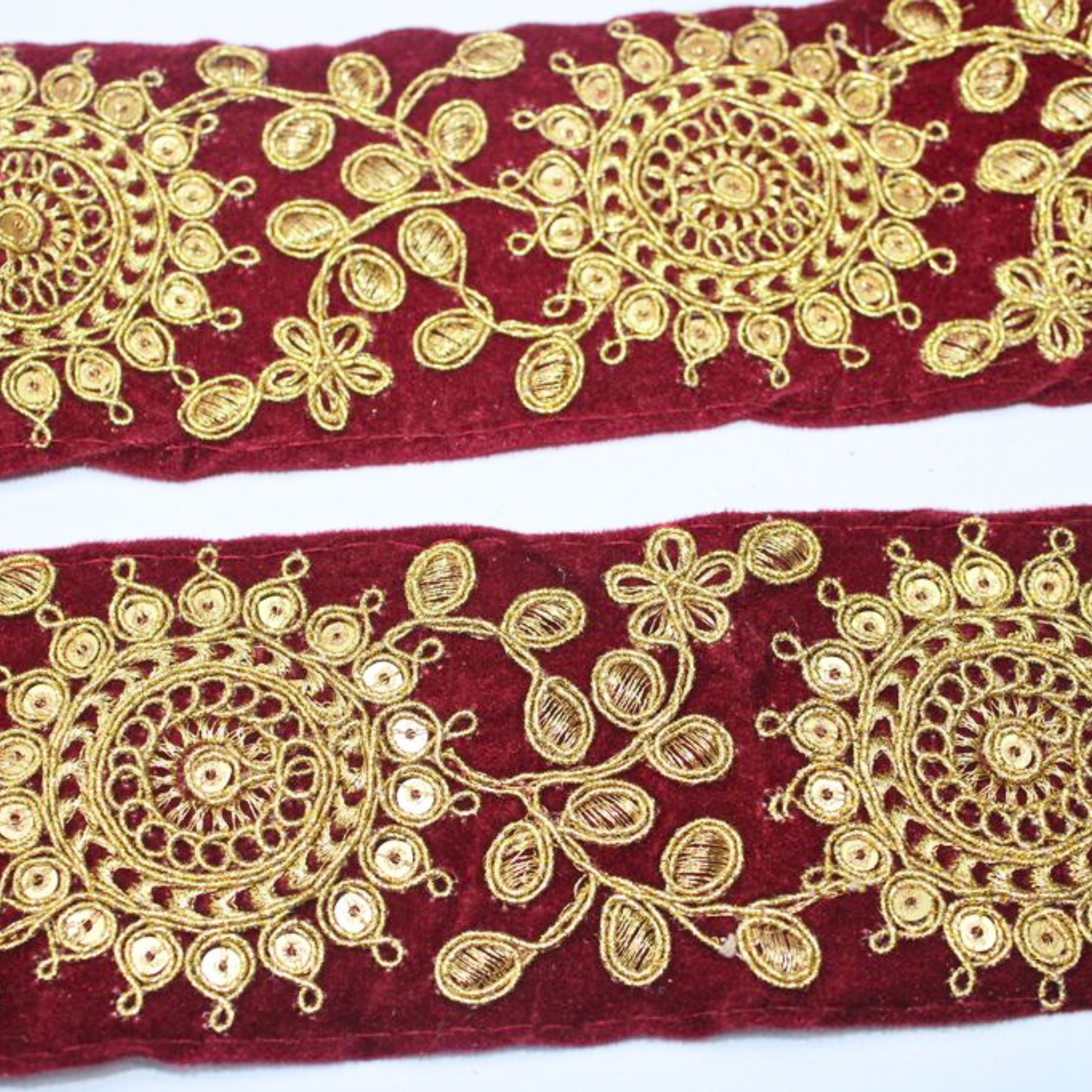 Circular Floral Embroidered Lace Trim Border